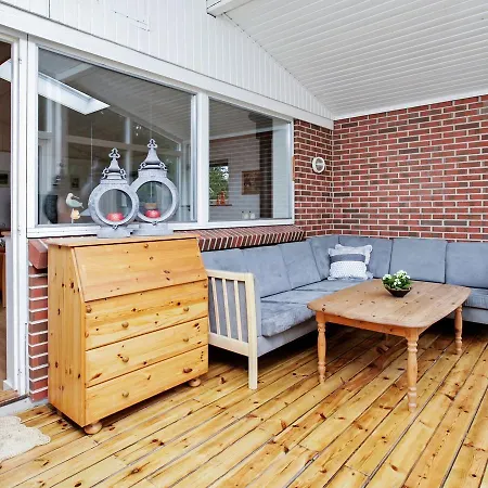 6 Person Holiday In Jerup