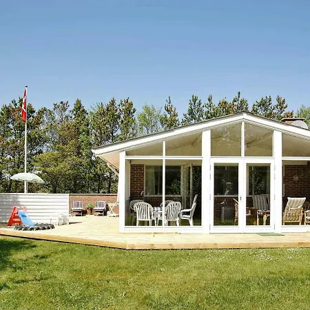 6 Person Holiday In